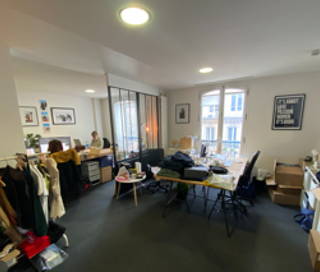 Bureau privé 60 m² 16 postes Coworking Rue d'Amsterdam Paris 75009 - photo 1